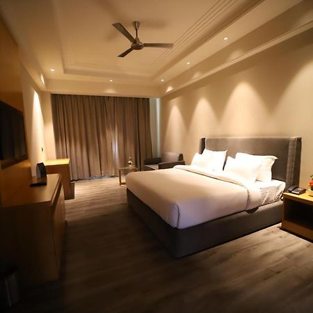 Hotel Abha Grand Aligarh Exterior photo